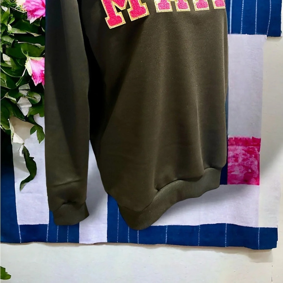 Women’s‎ custom made Mama sweatshirt sm to xxl - Picture 5 of 9